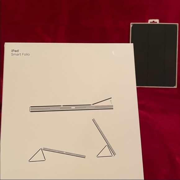 Apple Smart Folio for iPad Pro 11-Inch (3rd Generation) - Black - Picture 12 of 15